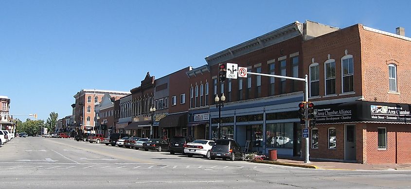 Main street in Mount Pleasant, Iowa