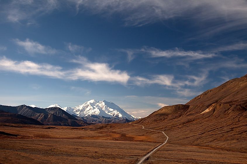 Day trip in Denali National Park in autumn, Alaska, North America