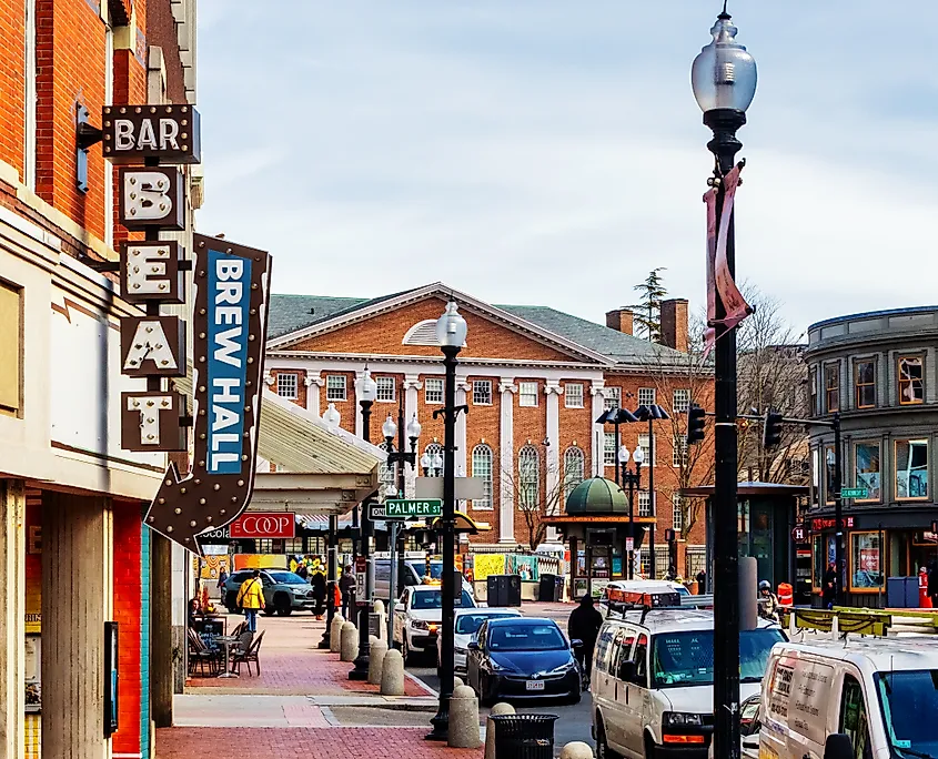 Cambridge, Massachusetts: Looking up Brattle Street to its intersection with Massachusetts Avenue and JFK Street, the very center of Harvard Square. Harvard University's Lehman Hall is in the background.