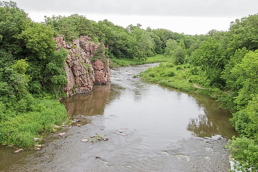 Sioux quartzite rock formations along Split Rock Creek at Palisades State Park, Garretson, South Dakota.