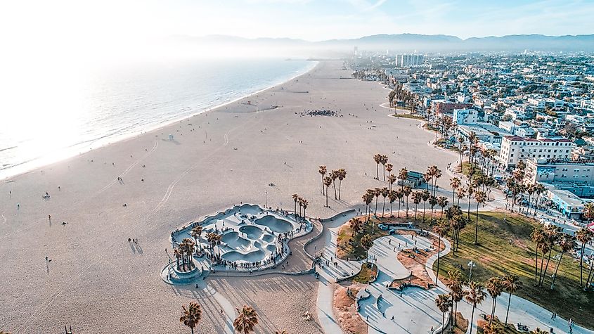 The wide, sandy beach at Venice Beach, California.