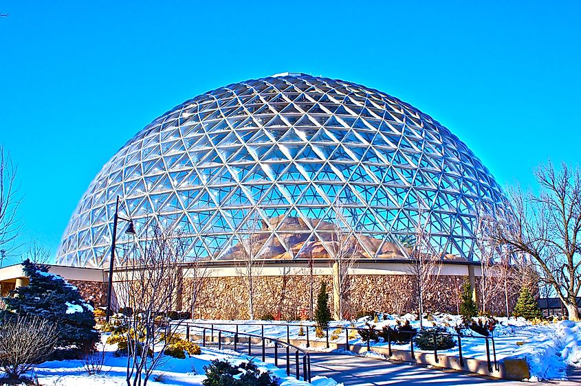  Desert Dome at the Henry Doorly Zoo and Aquarium