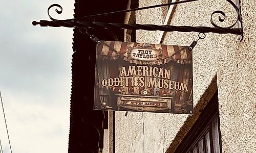 Sign for American Oddities Museum