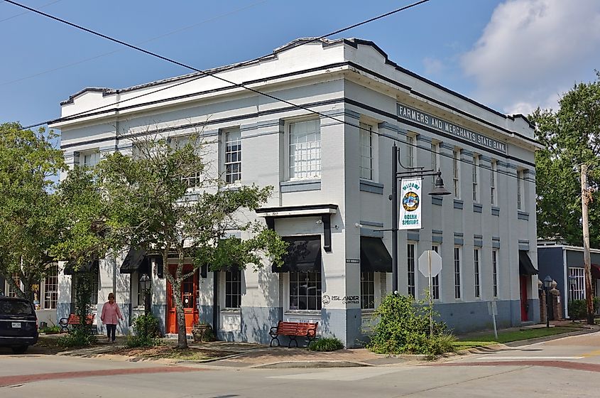 View of Ocean Springs, a city located near Biloxi in Jackson County, Mississippi, United States. Editorial credit: EQRoy / Shutterstock.com