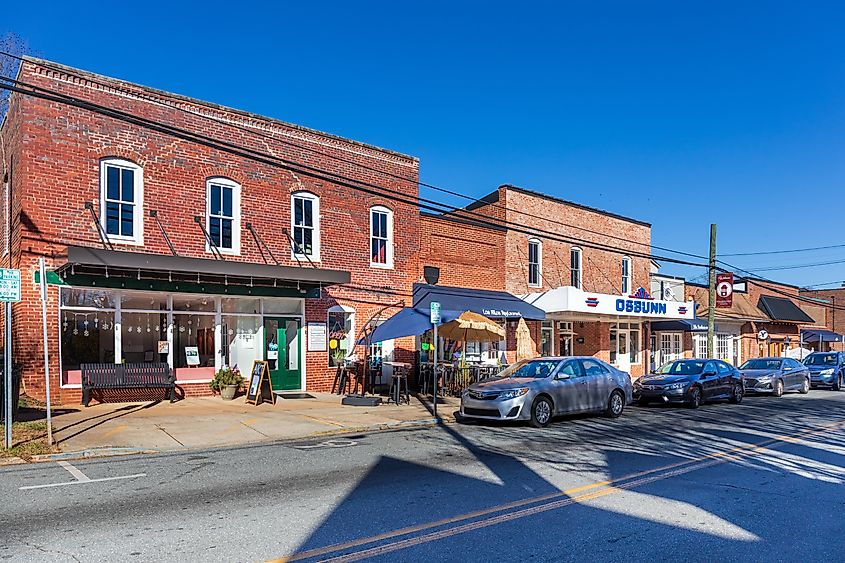 King street scene, including the historic Osbunn Theater marquee in Hillsborough. Editorial credit: J. Michael Jones / Shutterstock.com