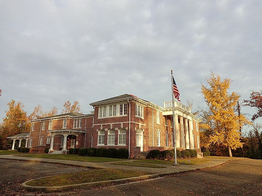 Building in Hamilton, Alabama.