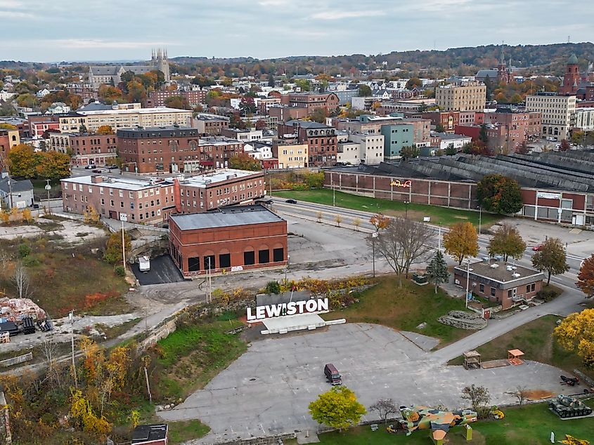 Lewiston, Maine, USA. Editorial credit: James Aloysius Mahan V / Shutterstock.com