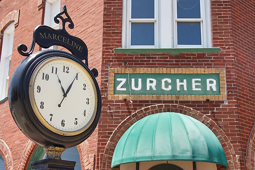 An old-fashioned street clock on the corner in Marceline, Missouri, USA, the original home of Walt Disney and inspiration for Disneyland and Disney World.