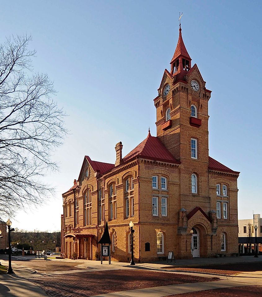 Newberry Historic District (Newberry, South Carolina). (2024, April 19). In Wikipedia. https://en.wikipedia.org/wiki/Newberry_Historic_District_(Newberry,_South_Carolina) By Bill Fitzpatrick - Own work, CC BY-SA 3.0, https://commons.wikimedia.org/w/index.php?curid=21040004