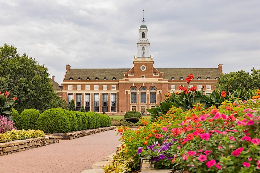 Overcast view of the Edmon Low Library of Oklahoma State University at Oklahoma.