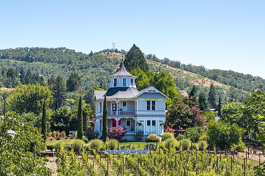 The Parrot House restaurant building in Roseburg, Oregon.