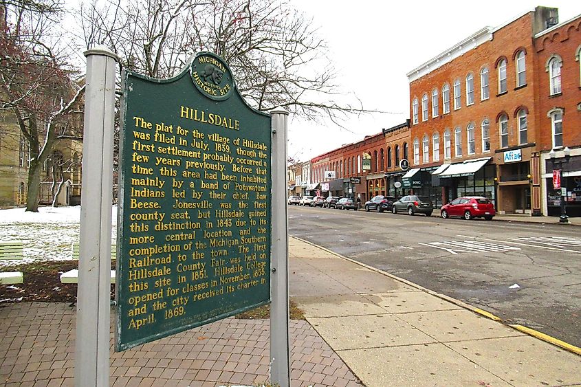 State historic marker along Broad Street next to the Hillsdale County Courthouse