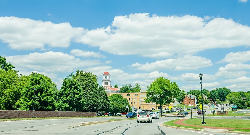 The beautiful town of Maryville, Tennessee, in summer.