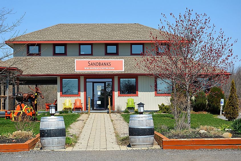 The entrance to the very popular Sandbanks winery in Prince Edward County, Ontario. Editorial credit: Vintagepix / Shutterstock.com