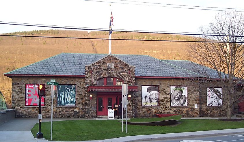 The Brattleboro Museum & Art Center on Vernon Road in Brattleboro, Vermont is the former Union Station, built in 1915.