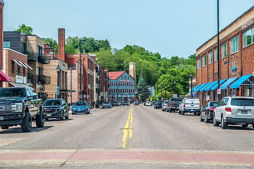 Street view of the downtown stores and restaurants in Stillwater, Minnesota. Editorial credit: Sandra Burm / Shutterstock.com