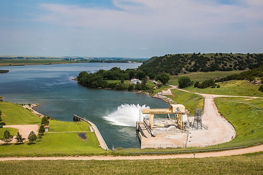 The Kingsley Hydro Plant power generation facility in Ogallala, Nebraska. Editorial credit: Bob Pool / Shutterstock.com.