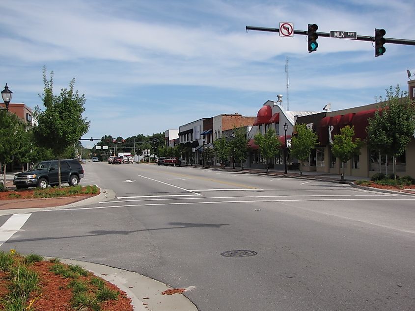 A view of Broad Street in downtown Elizabethtown, North Carolina in Bladen County.