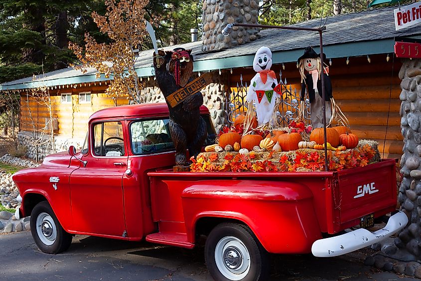 Street decoration in South Lake Tahoe in fall