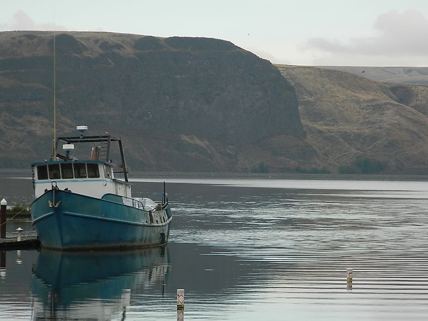 Tugboat moored in Hells Gate State Park, near Lewiston, Idaho.