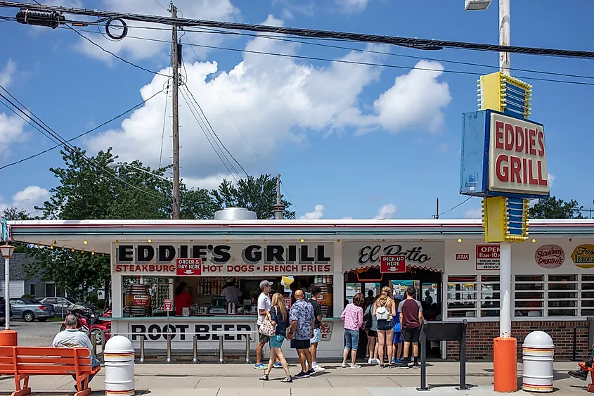 Eddie's Grill in Geneva-on-the-Lake, Ohio. Editorial credit: Cavan-Images / Shutterstock.com