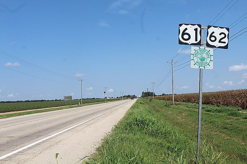 The Great River Road, US 16 and 62 concurrency in New Madrid County, Missouri.