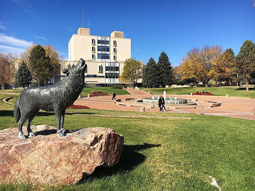 Library building and campus with students at Colorado State University, Pueblo