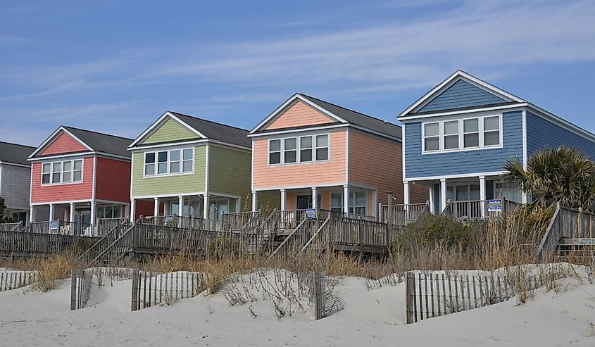 Pretty oceanfront beach rental homes at the seashore.