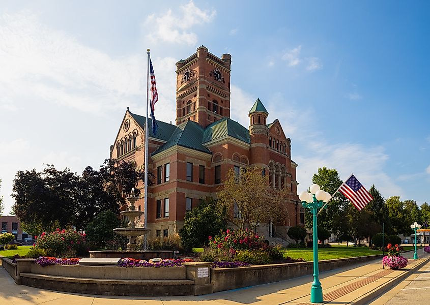 Albion, Indiana, USA: The Noble County Courthouse.