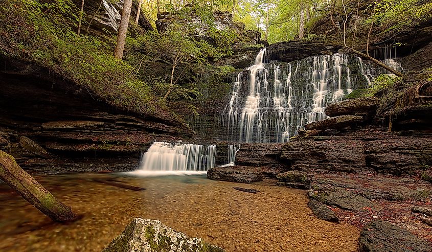 Machine Falls in Tullahoma, Tennessee.