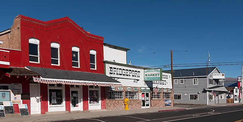 Bridgeport, California. In Wikipedia. https://en.wikipedia.org/wiki/Bridgeport,_California By Carol M. Highsmith - Library of CongressCatalog: https://lccn.loc.gov/2013633802Image download: https://cdn.loc.gov/master/pnp/highsm/23300/23345a.tifOriginal url: https://hdl.loc.gov/loc.pnp/highsm.23345, Public Domain, https://commons.wikimedia.org/w/index.php?curid=151136115