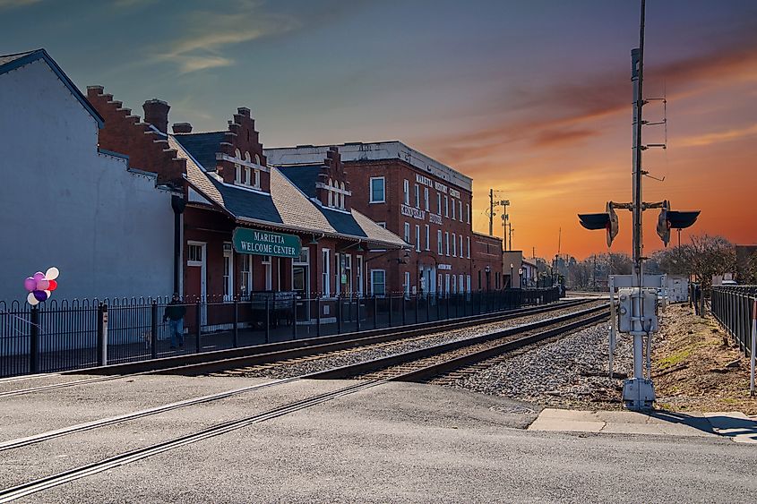 Railroad tracks surrounded by the Marietta History Center and the Marietta Welcome Center. Editorial credit: Marcus E Jones / Shutterstock.com