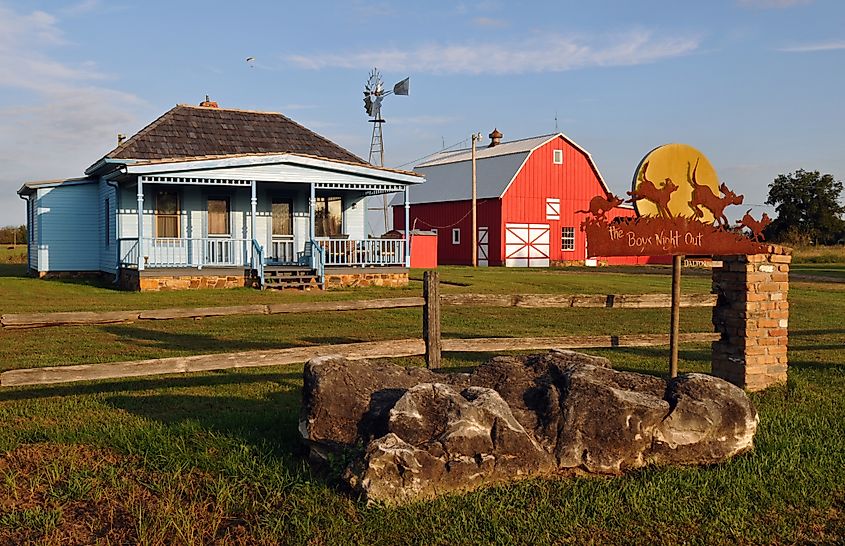 Charming historical houses near Carthage, Missouri