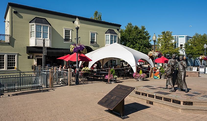 A restaurant with an outdoor summer patio located in a Victoria era building Blaine, Washington.