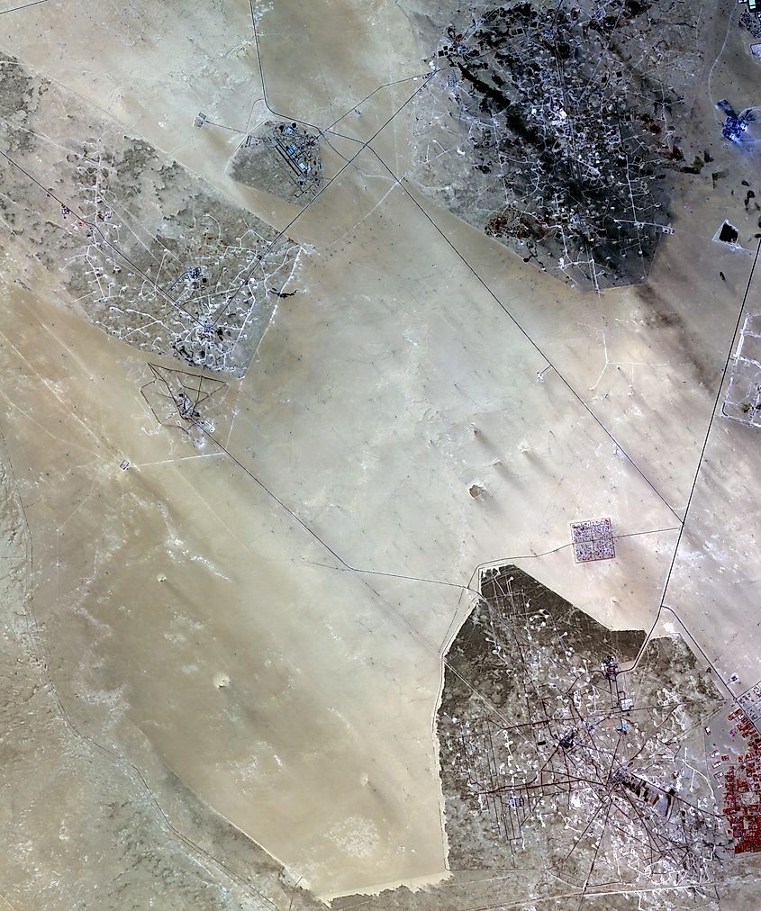 Three oil fields spread out across Southern Kuwait. Image Source: NASA.