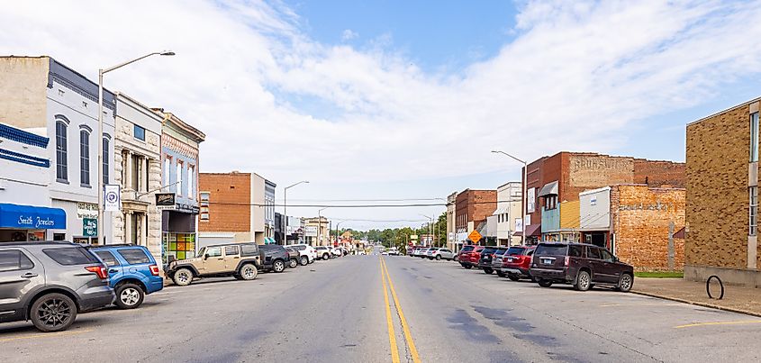 Mount Carmel, Illinois: The old business district on Market Street