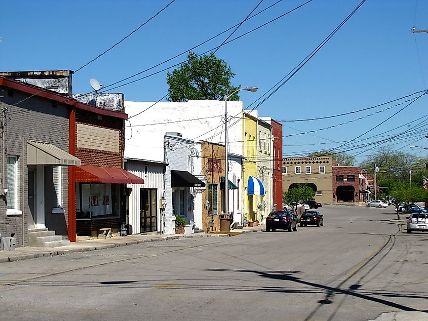 Market Street in Smithville, Tennessee.