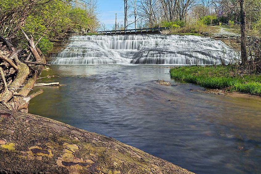 Thistlewaite Falls: A wide, cascading waterfall in Richmond, Indiana.