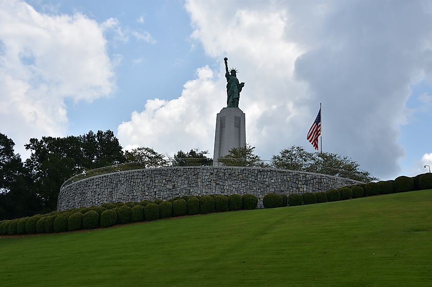 Statue of Liberty replica at Liberty Park in Vestavia Hills. Editorial credit: Ritu Manoj Jethani / Shutterstock.com