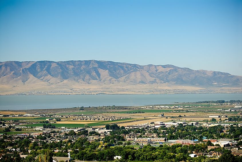 Pleasant Grove, Utah. In Wikipedia. https://en.wikipedia.org/wiki/Pleasant_Grove,_Utah By Don LaVange - Flickr: Looking West, CC BY-SA 2.0, https://commons.wikimedia.org/w/index.php?curid=15897995