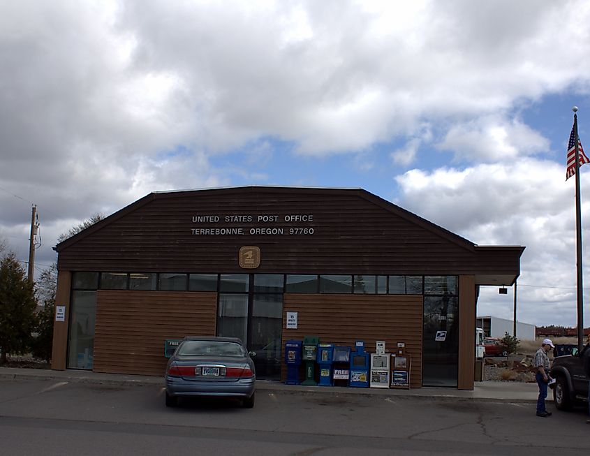 Post office in Terrebonne. 