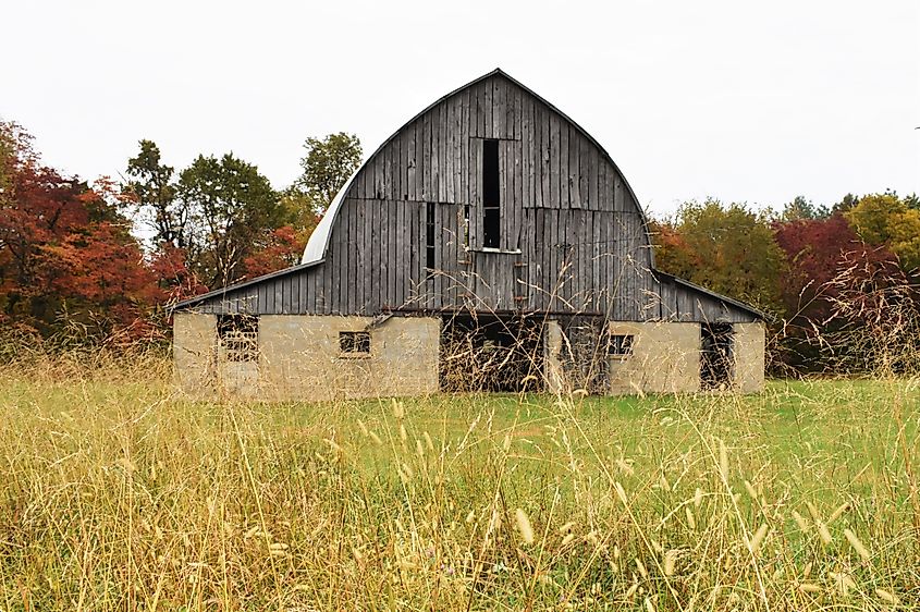 Old Barn on an Autumn Morning, Lebanon, MO.