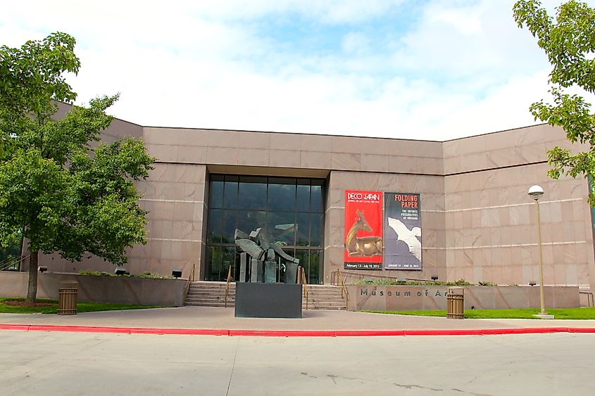 Main entrance of the BUY Museum of Art in Provo, Utah