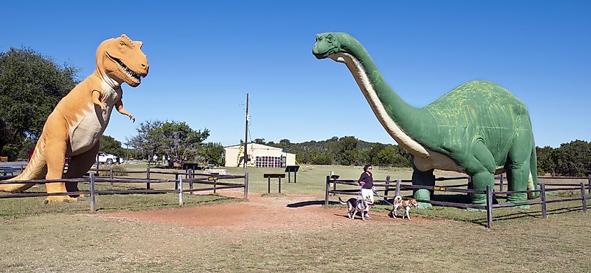 Dinosaur statues in the Dinosaur Valley State Park in Texas.