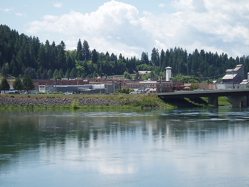 The Kootenai River flowing through Bonner's Ferry