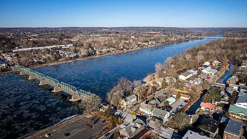 The Delaware River flowing between Lambertville and New Hope.