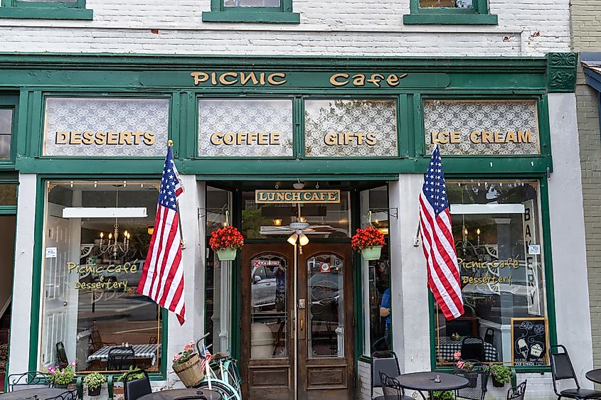 A popular restaurant in Dahlonega Georgia