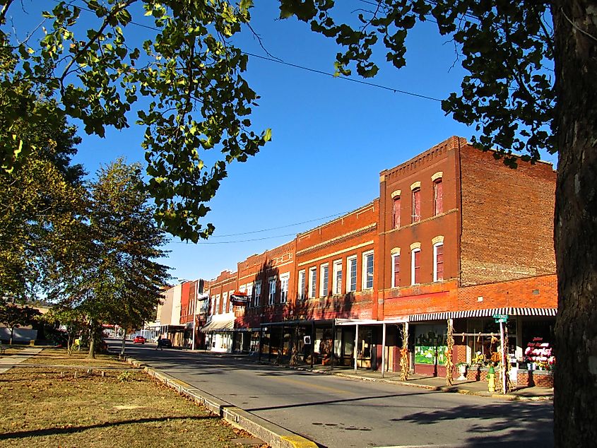 Buildings along North Main Street in Jellico, Tennessee