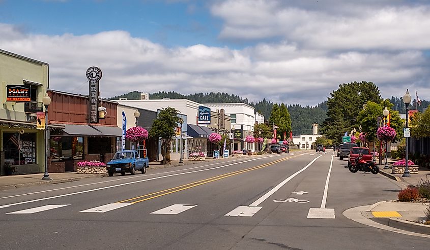 Downtown Reedsport, Oregon, small town living. Editorial credit: Hugh Hull / Shutterstock.com