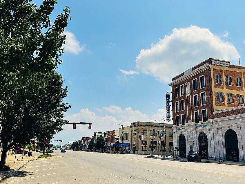 Downtown Winfield, Kansas. Image credit: Jayhawk1776 via Wikimedia Commons.